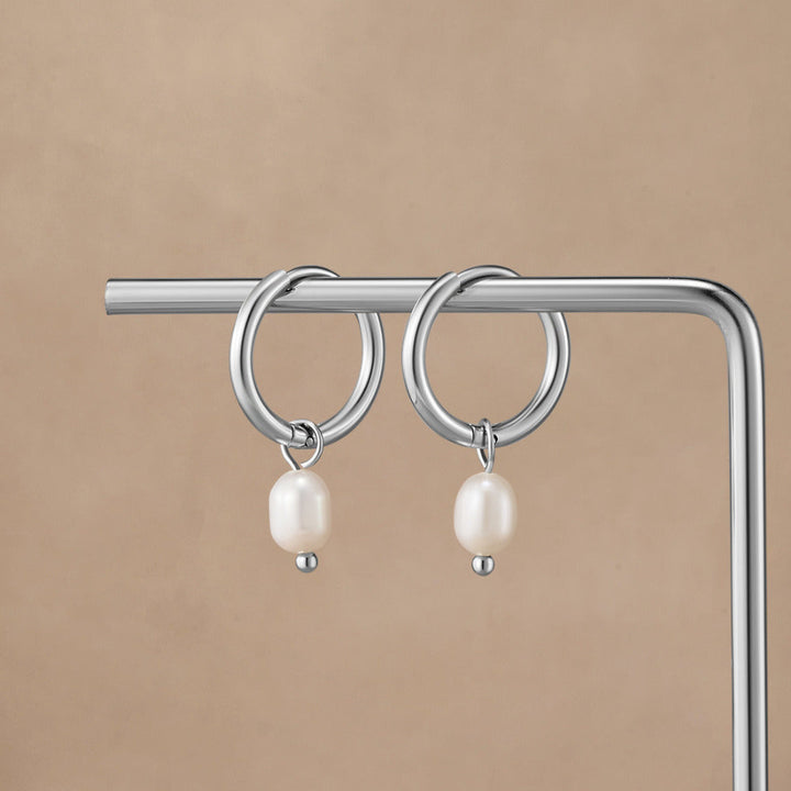 Perla Freshwater Pearl Hoops