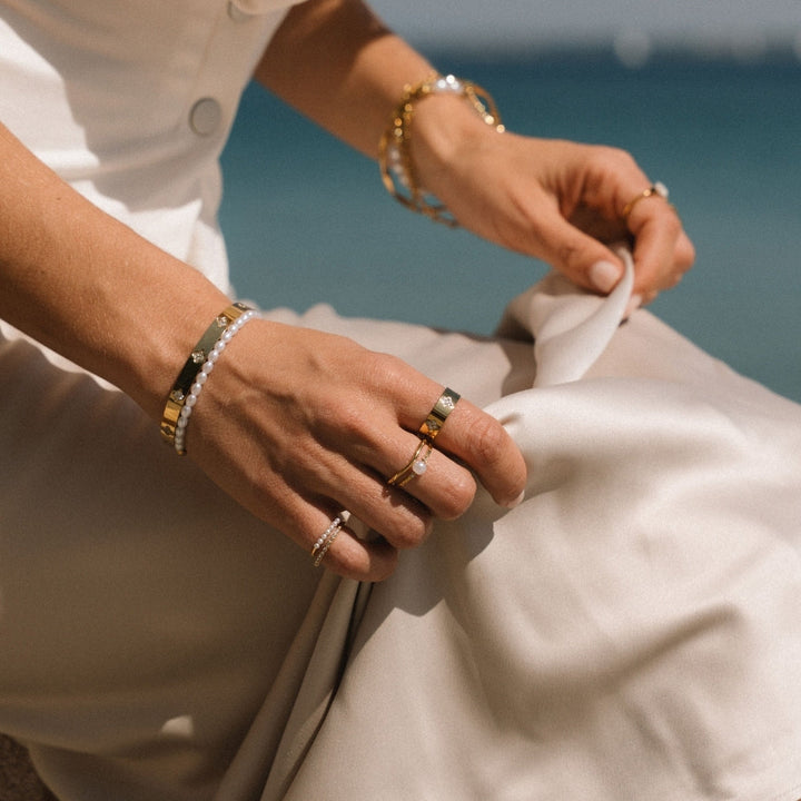 Peri Pearl Crystal Ring