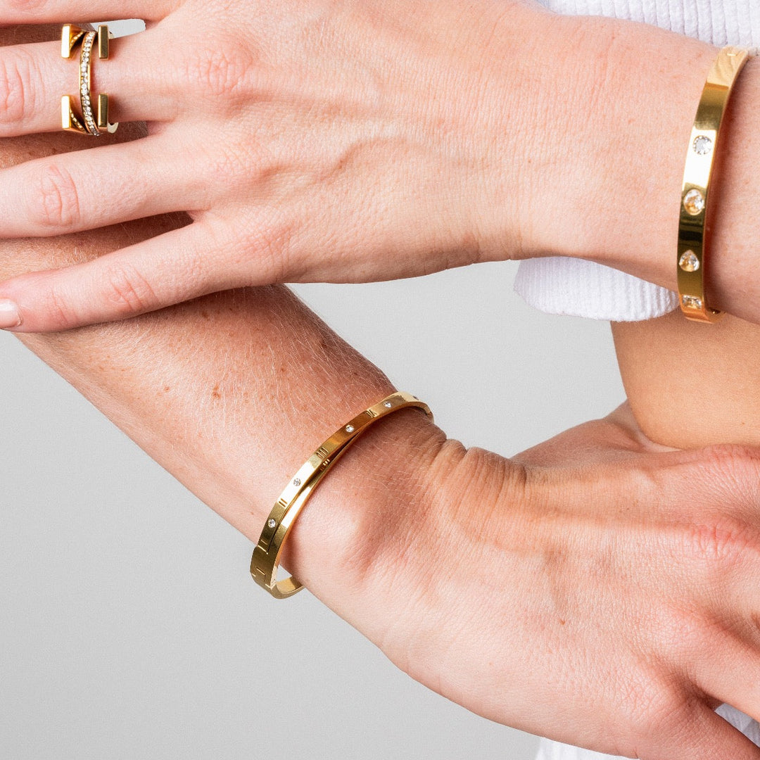 Elowen Intertwine Bangle