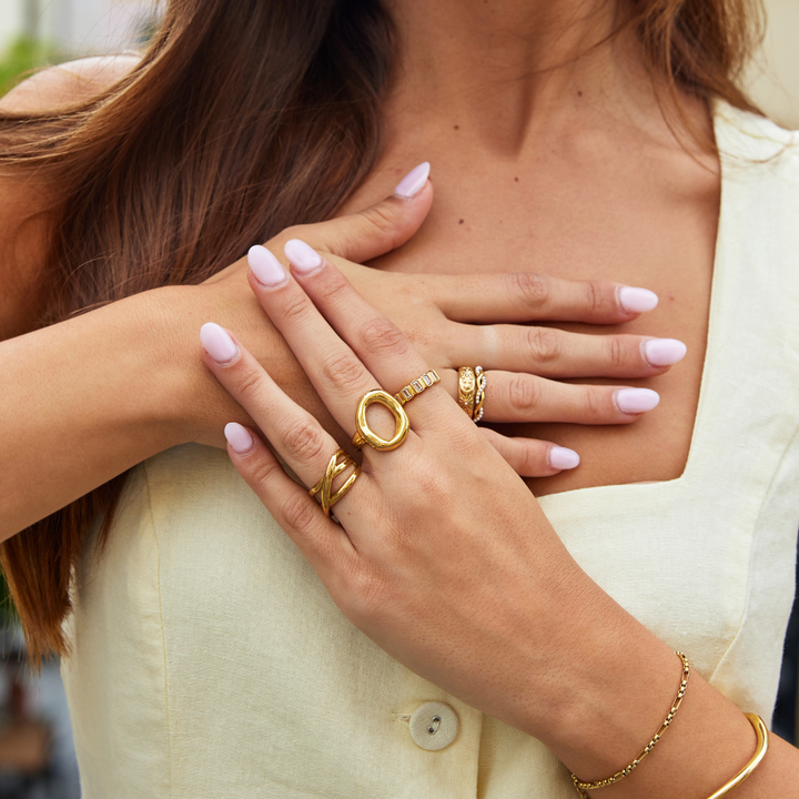 Solenne Melted Oval Ring