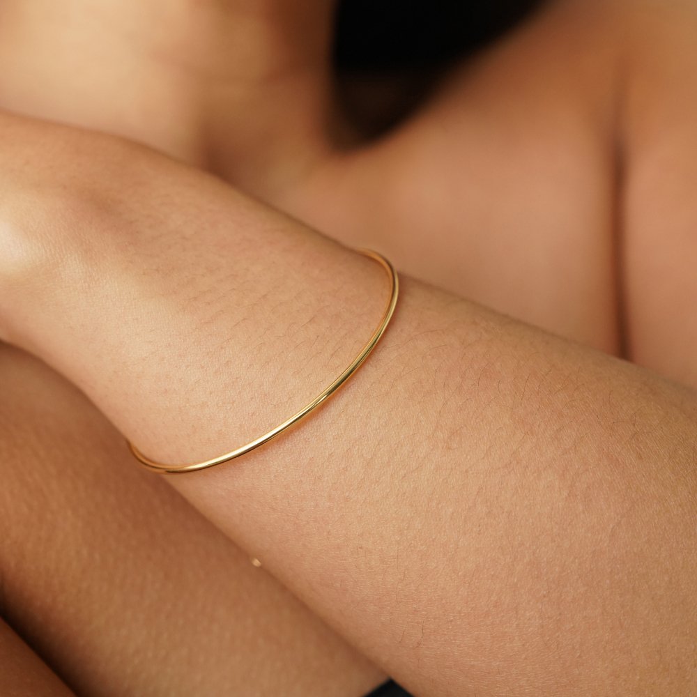 Solara Minimalist Gold Bracelet