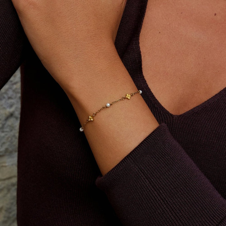 Camila Clover Pearl Bracelet