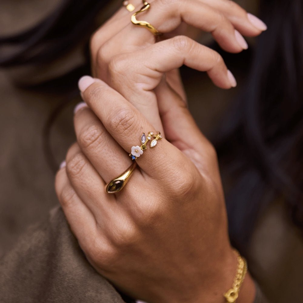 Fiorena Blossom Garden Ring