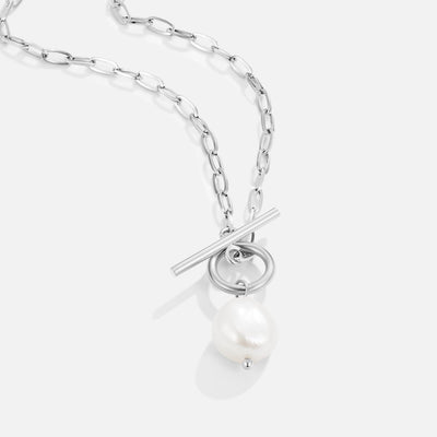 Eva Pearl Toggle Necklace