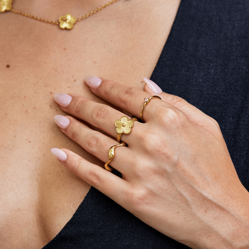 Clover Sunburst Statement Ring
