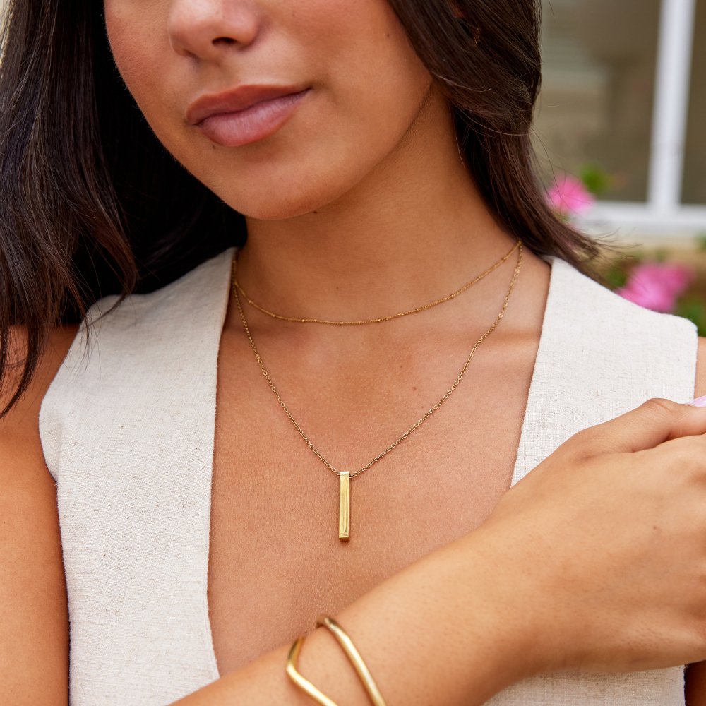 Lala Vertical Bar Necklace