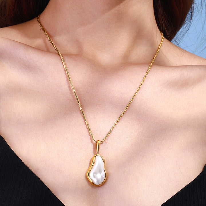 Marielle Pearl Pendant Necklace