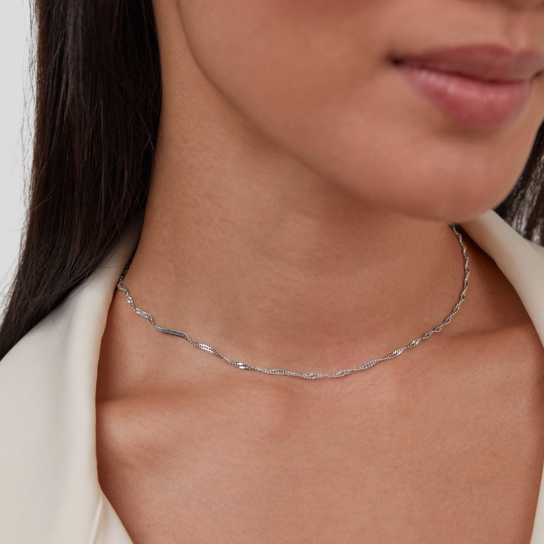 Mila Twisted Chain Necklace