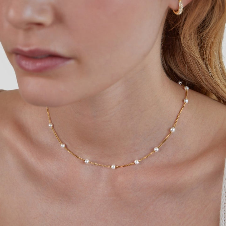 Nura Delicate Pearl Necklace