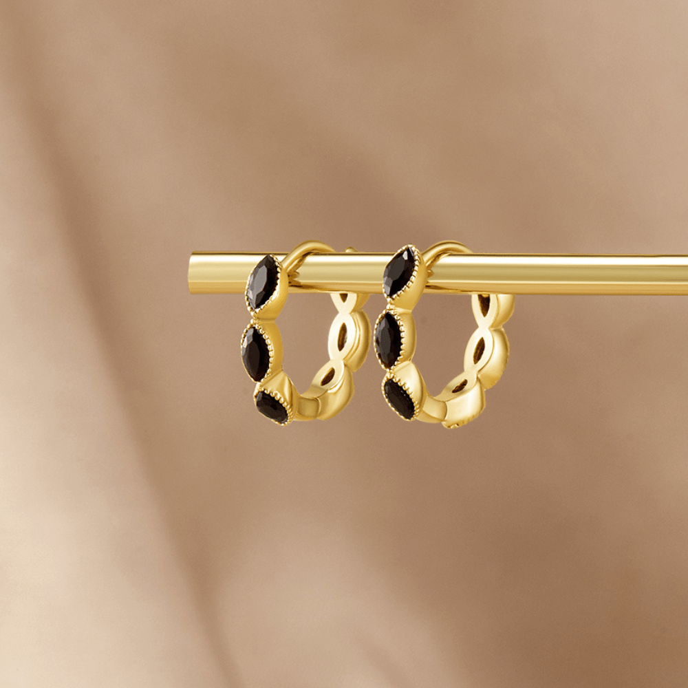 Elara Onyx Hoops