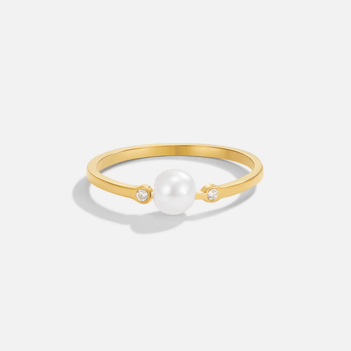 Peri Pearl Crystal Ring