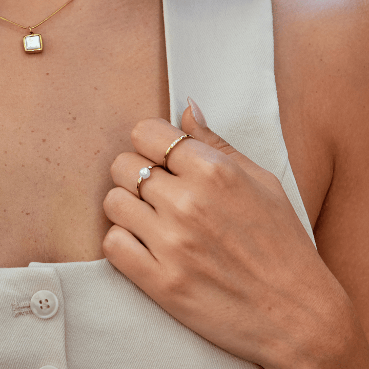 Peri Pearl Crystal Ring