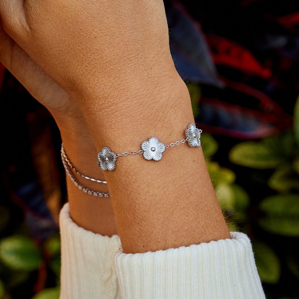 Sorelle Clover Station Bracelet