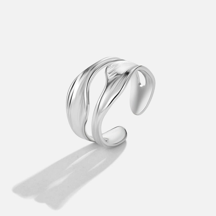 Penelope Fluid Wave Ring