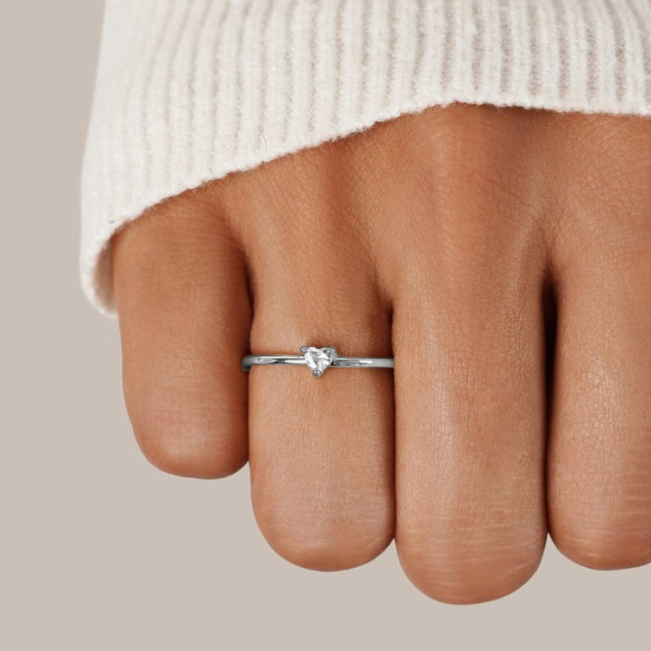 Lové Heart Crystal Ring