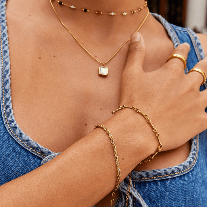 Aria Twist Gold Bracelet