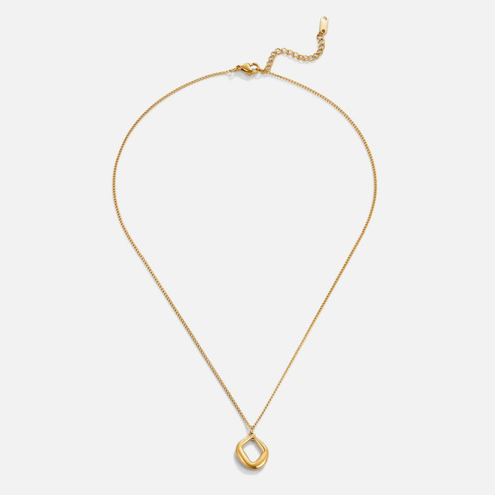 Zola Sculpted Loop Necklace